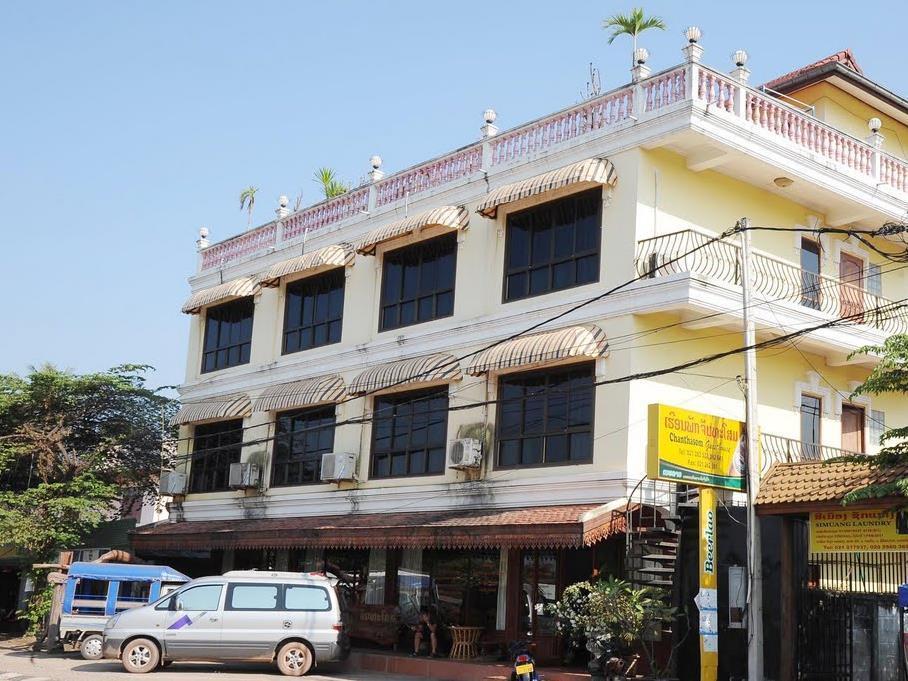 Chanthasom Guesthouse Ban Nongdouang エクステリア 写真