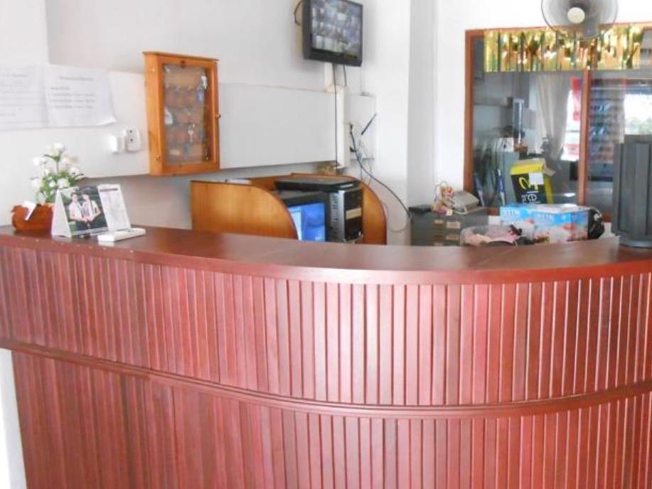 Chanthasom Guesthouse Ban Nongdouang エクステリア 写真