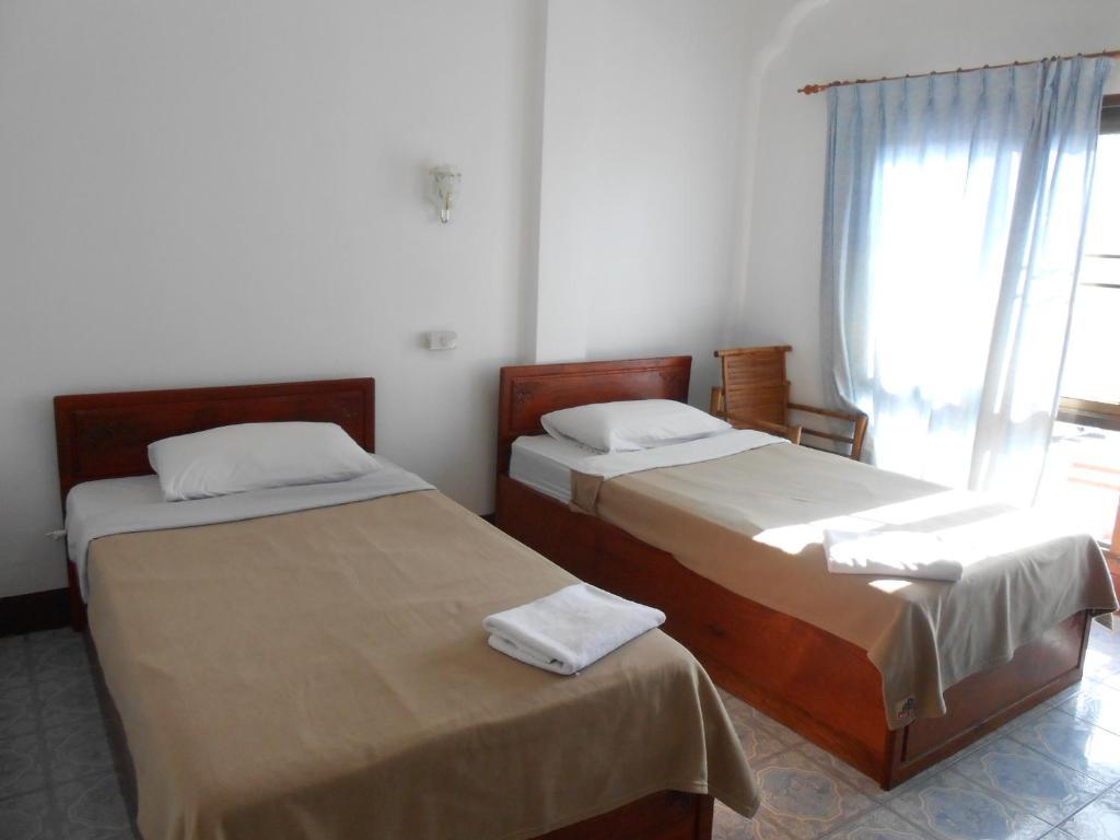 Chanthasom Guesthouse Ban Nongdouang エクステリア 写真