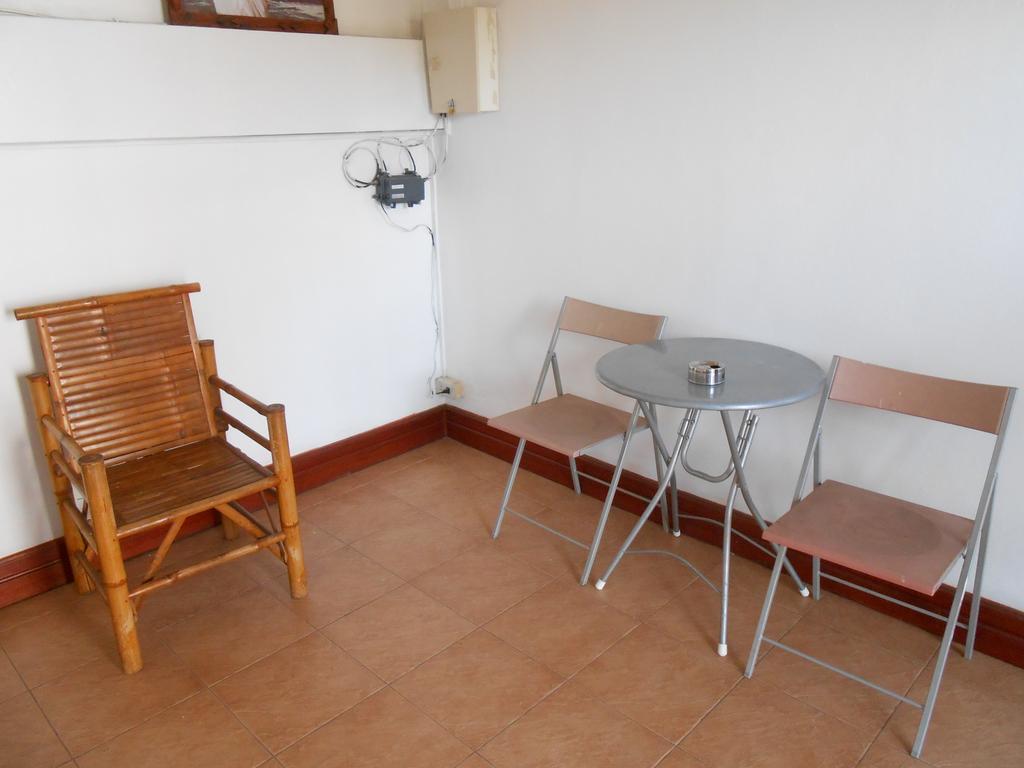 Chanthasom Guesthouse Ban Nongdouang エクステリア 写真